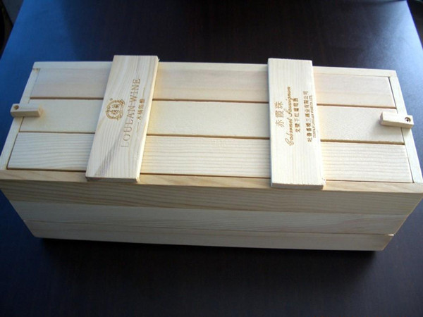 One set wooden wine box