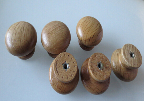 Wood Round Cabinet Knob/Painted